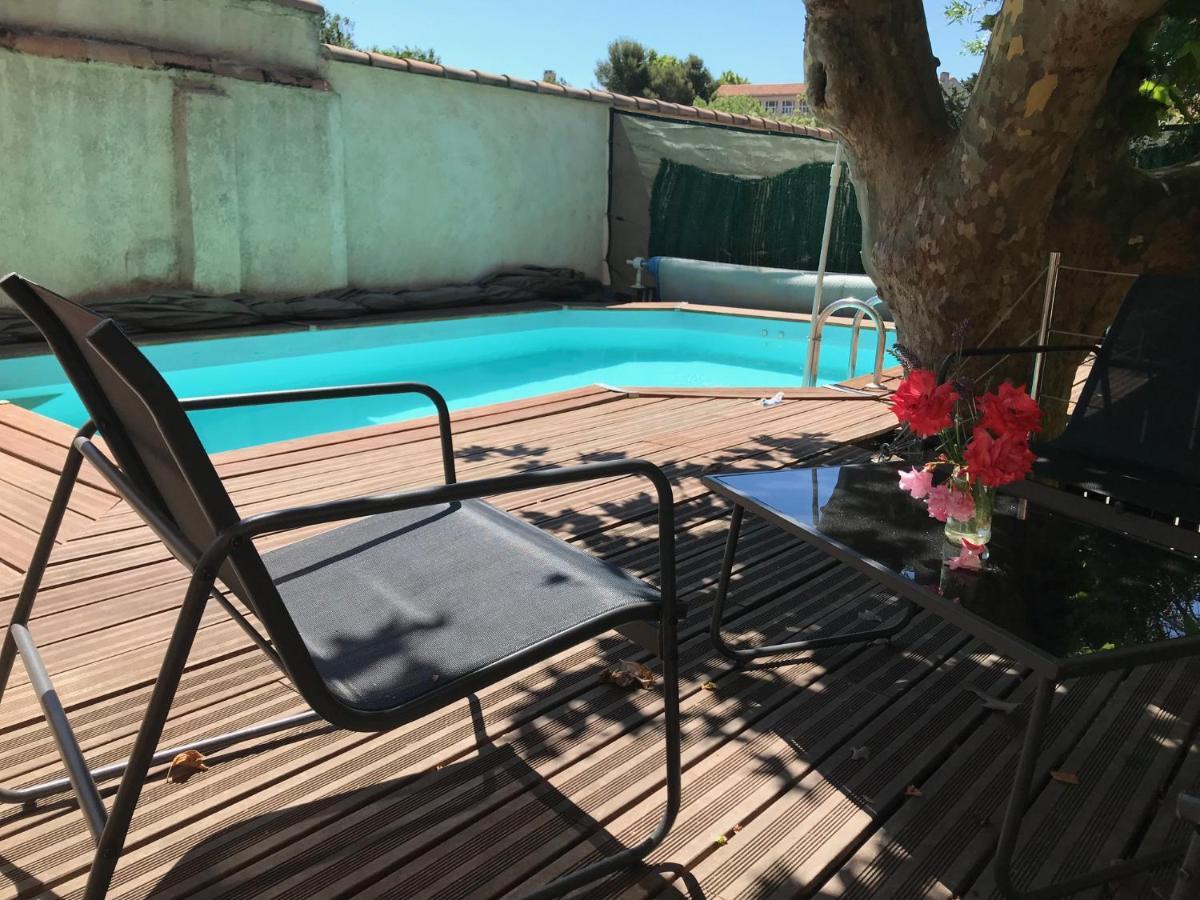 Chambre Climatisee Avec Sdb Privee Dans Une Villa Avec Piscine Ouverte D'Avril A Mi Octobre Marseille Bagian luar foto